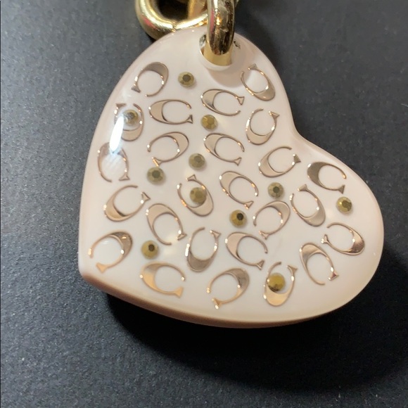 Coach keychain resin heart gold white w box euc - Picture 6 of 7